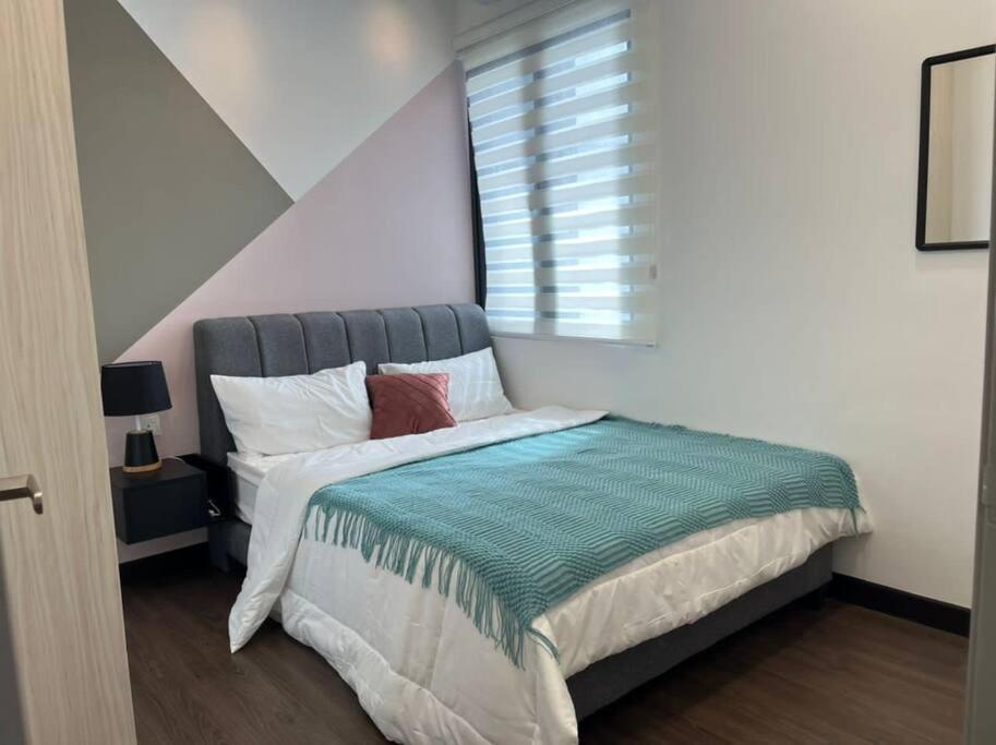 Attractive 3 Bedroom Condo With Pool-D Raudhah Homestay Kajang Exteriér fotografie